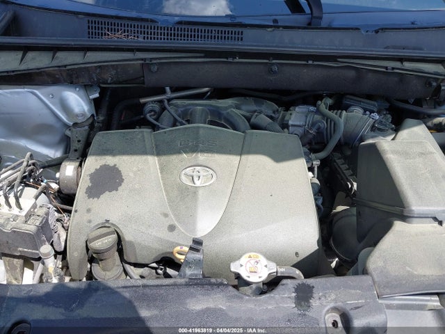 5TDKZRFH3HS524249 Toyota Highlander Xle