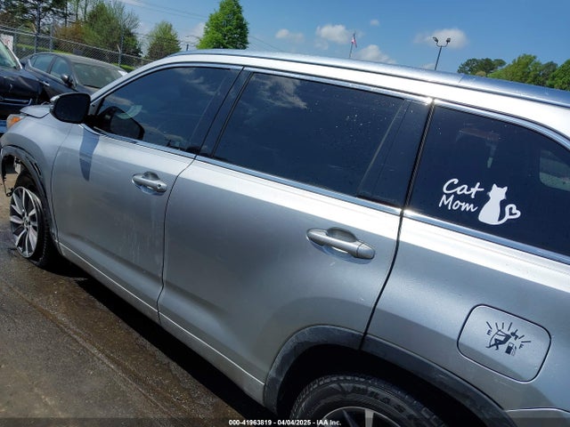 5TDKZRFH3HS524249 Toyota Highlander Xle