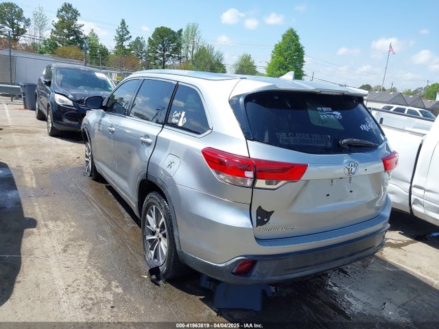 5TDKZRFH3HS524249 Toyota Highlander Xle