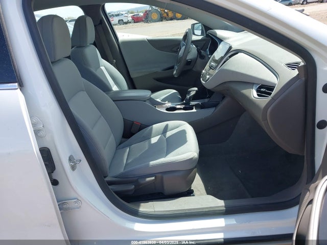 1G1ZD5ST5PF242315 Chevrolet Malibu Fwd 1lt