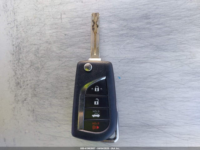 4T1G11AK8LU962668 Toyota CAMRY SE