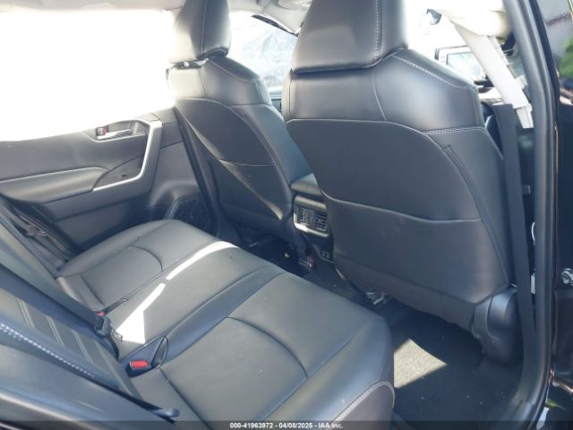 2T3C1RFV2MC116708 Toyota Rav4 Xle Premium