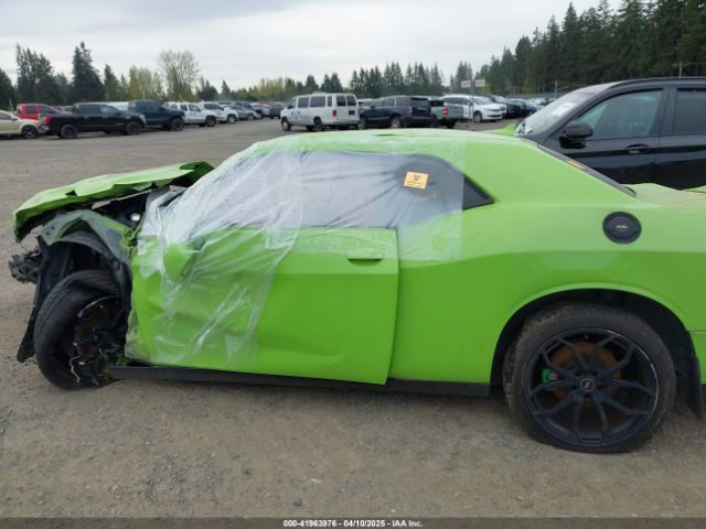 2C3CDZBT5FH704250 Dodge Challenger R/t Plus