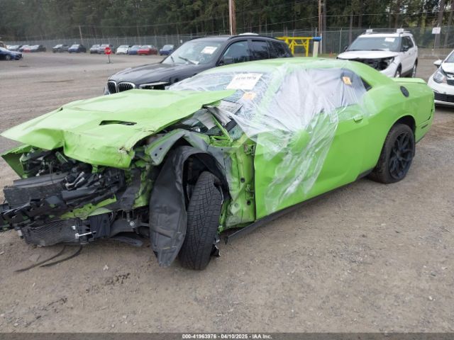 2C3CDZBT5FH704250 Dodge Challenger R/t Plus