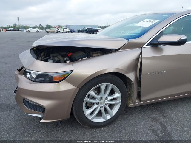 1G1ZD5ST3JF211359 Chevrolet MALIBU LT