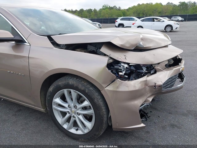 1G1ZD5ST3JF211359 Chevrolet MALIBU LT