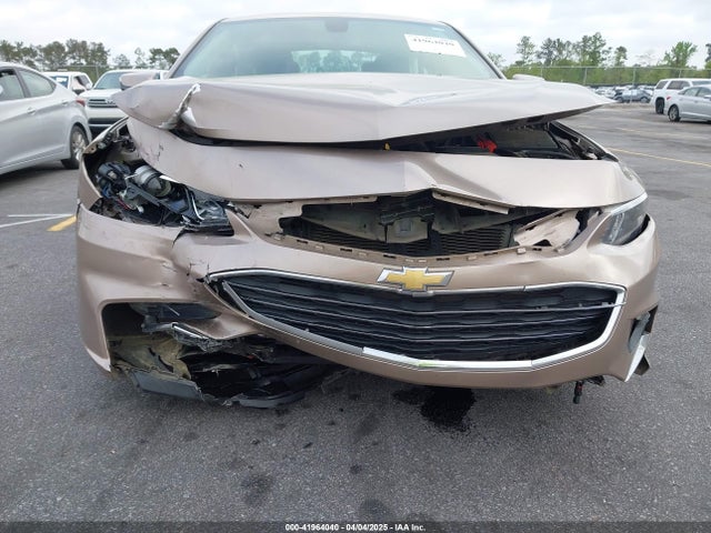 1G1ZD5ST3JF211359 Chevrolet MALIBU LT