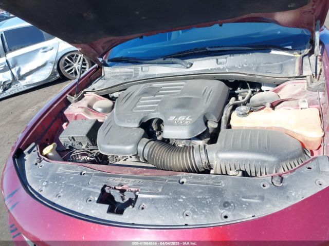2C3CDXBG8JH114933 Dodge Charger Sxt Rwd