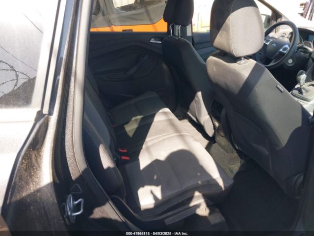 1FMCU0GX5FUC27010 Ford ESCAPE SE