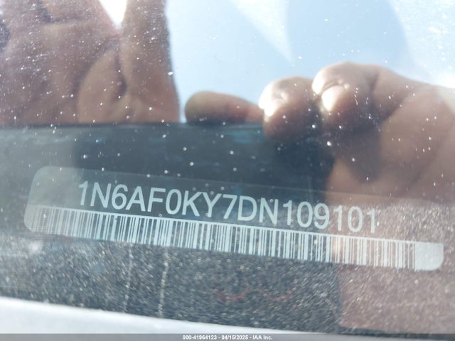 41964123 :رقم المزاد ، 1N6AF0KY7DN109101 vin ، 2013 Nissan Nv Cargo Nv2500 Hd Sv V8 مزاد بيع