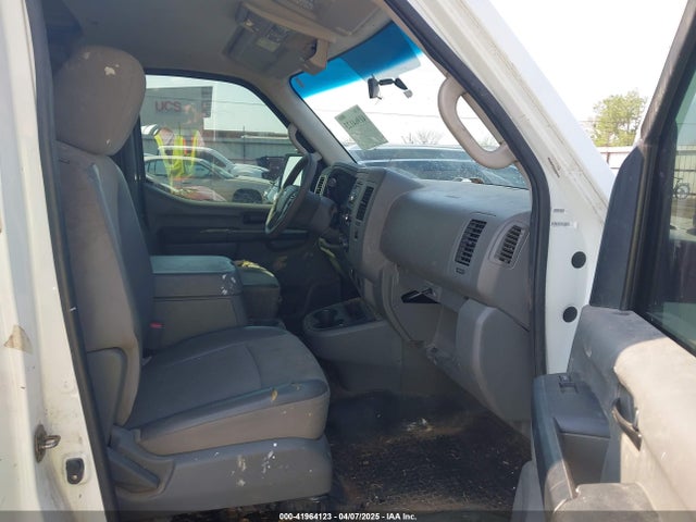 41964123 :رقم المزاد ، 1N6AF0KY7DN109101 vin ، 2013 Nissan Nv Cargo Nv2500 Hd Sv V8 مزاد بيع