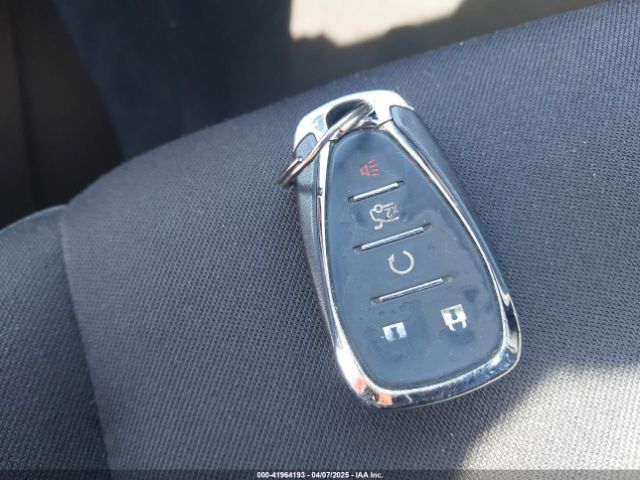 1G1ZD5STXKF140856 Chevrolet MALIBU LT