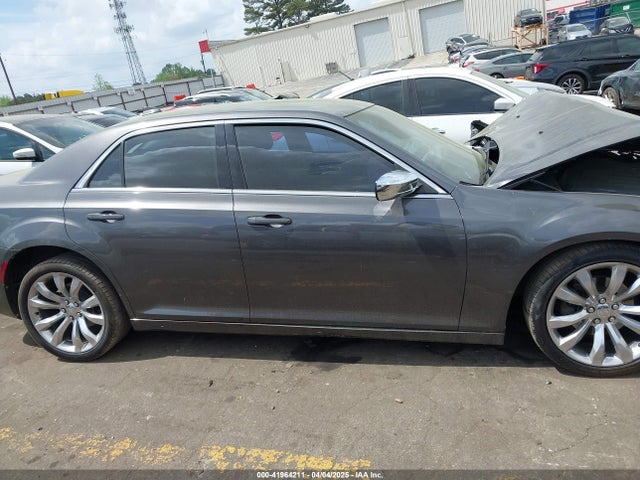 2C3CCAAG3JH228792 Chrysler 300 Touring