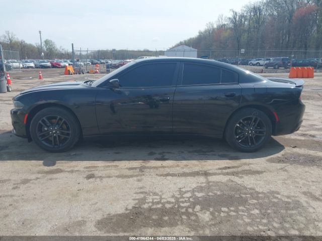2C3CDXJG5KH624059 Dodge Charger Sxt Awd