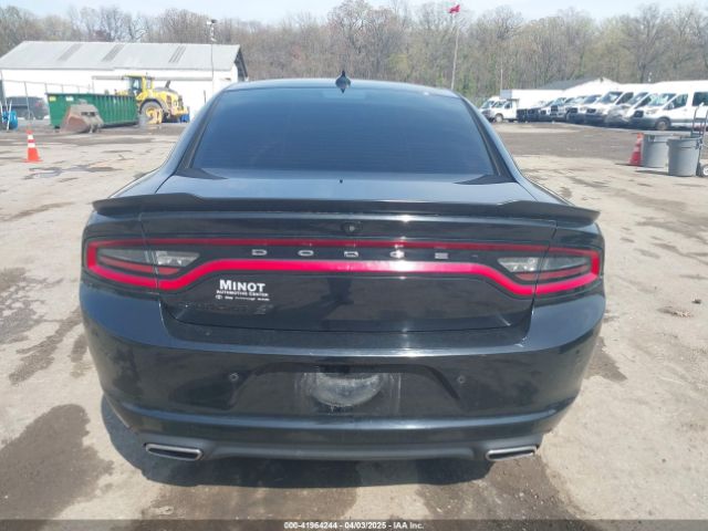 2C3CDXJG5KH624059 Dodge Charger Sxt Awd