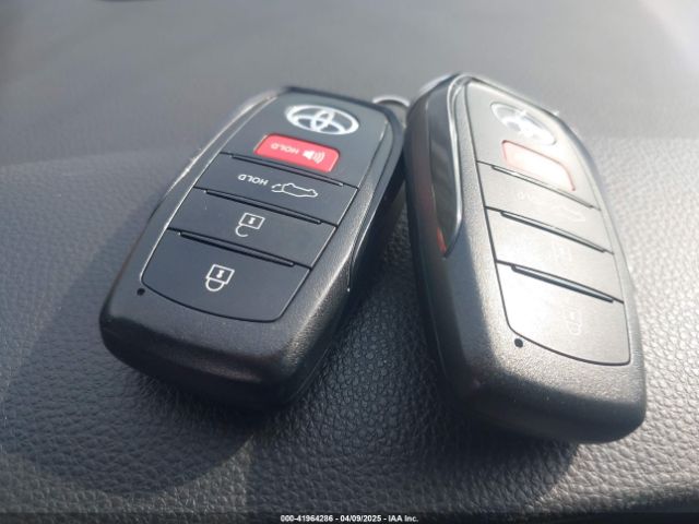 JTEAAAAH4PJ124722 Toyota Venza Limited
