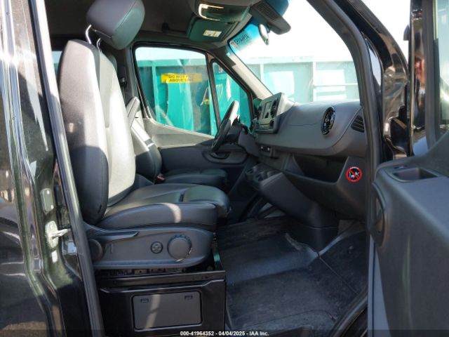 WDZPF0CD3KP126858 Mercedes-Benz Sprinter 2500 High Roof V6