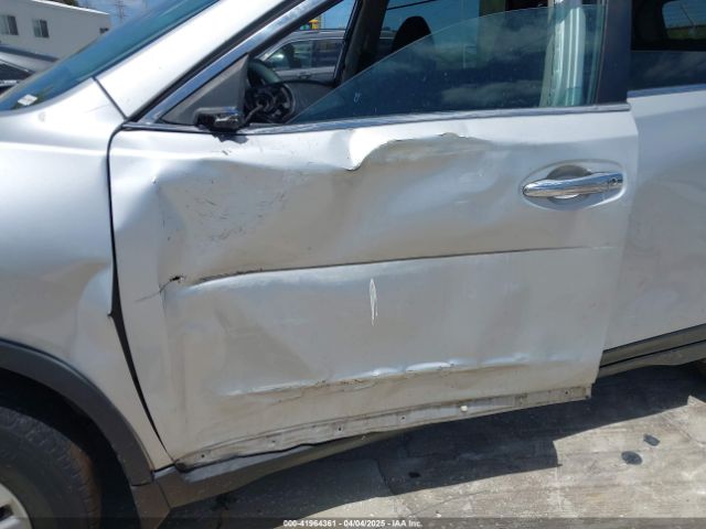 5N1AT2MTXFC849891 Nissan ROGUE SV
