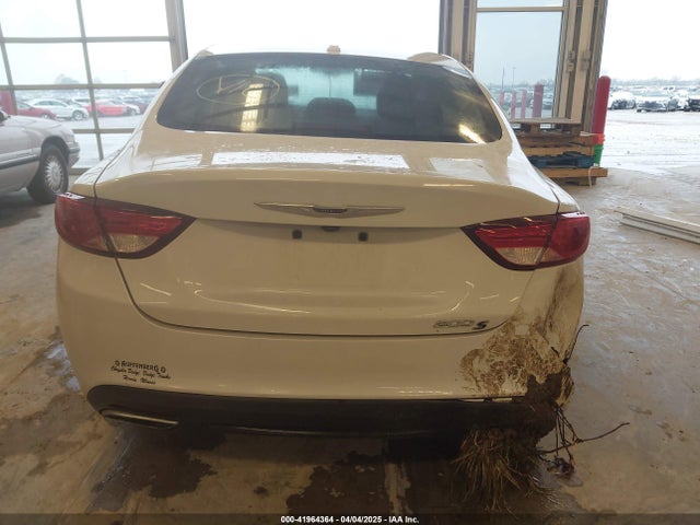 Chrysler 200 S 2015 1C3CCCBG4FN600570 Image 16