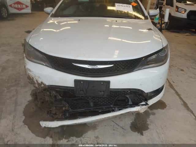 Chrysler 200 S 2015 1C3CCCBG4FN600570 Image 6