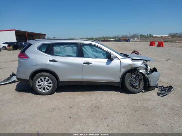 JN8AT2MT6GW021930 Nissan ROGUE S