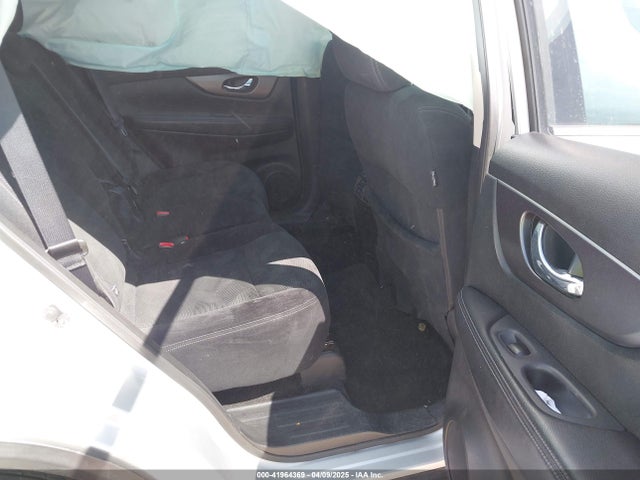 JN8AT2MT6GW021930 Nissan ROGUE S