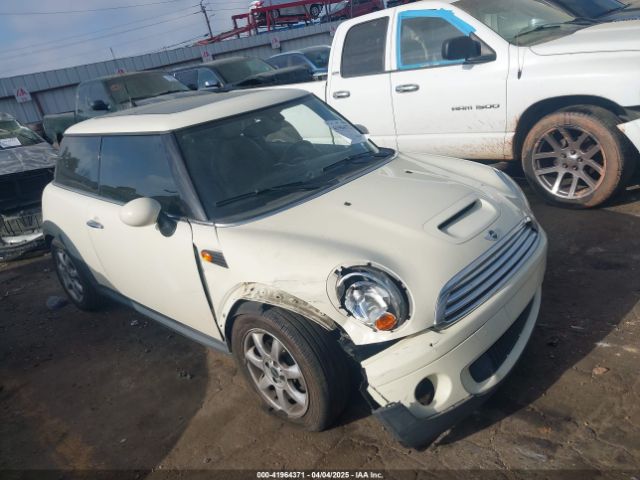 2007 MINI COOPER WMWMF33587TT52466 Photo 0