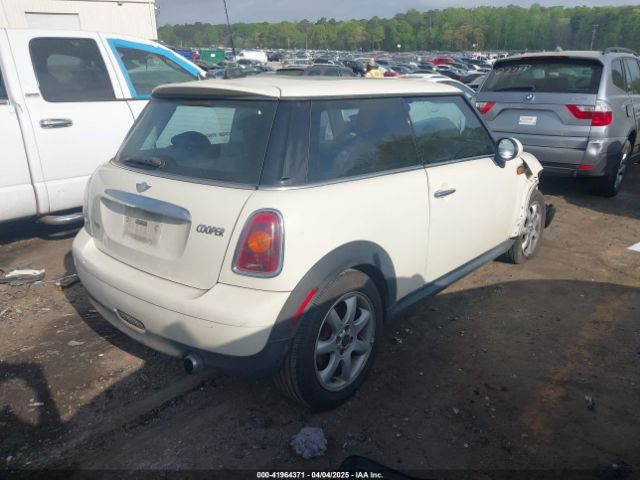 2007 MINI COOPER WMWMF33587TT52466 Photo 3