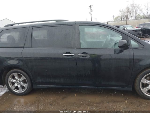 5TDXZ3DC5JS937838 Toyota Sienna Se 8 Passenger