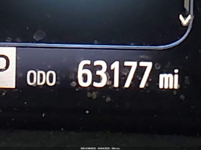 5TDXZ3DC5JS937838 Toyota Sienna Se 8 Passenger