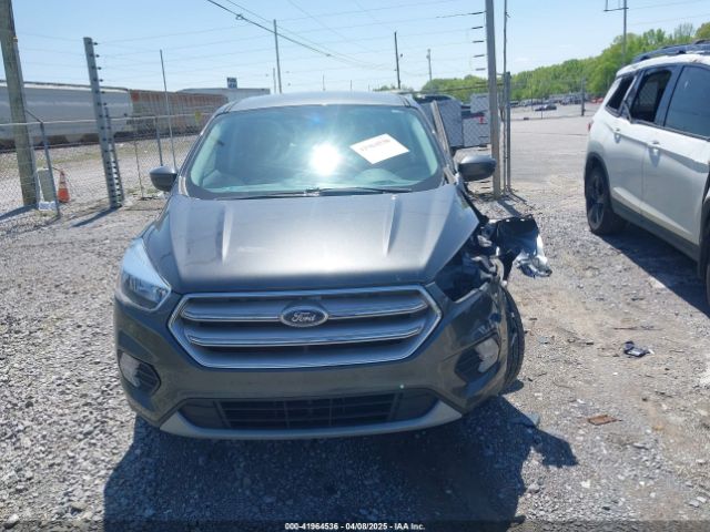 1FMCU0GD7KUA49858 Ford ESCAPE SE