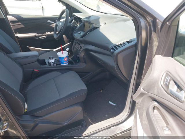 1FMCU0GD7KUA49858 Ford ESCAPE SE