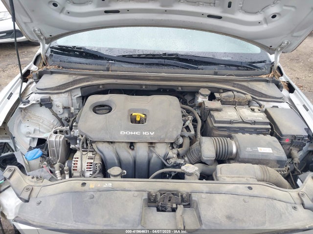 5NPD74LFXHH060306 Hyundai ELANTRA SE