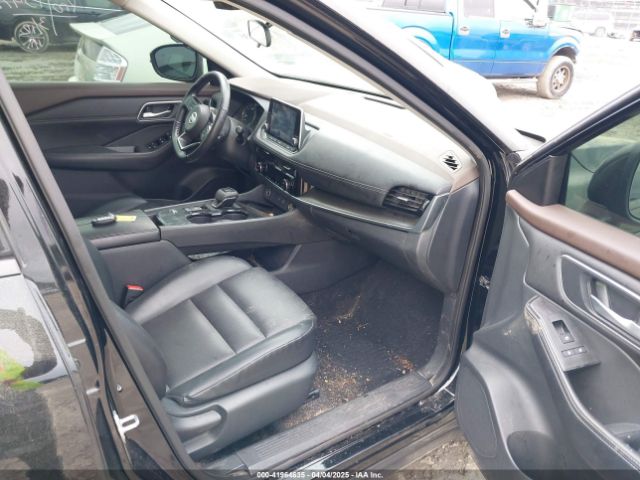 5N1AT3BA5MC833344 Nissan Rogue Sv Fwd