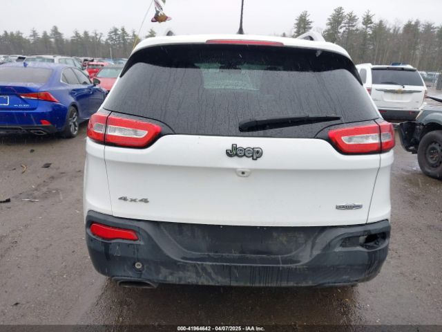 1C4PJMCS7FW789561 Jeep Cherokee Latitude
