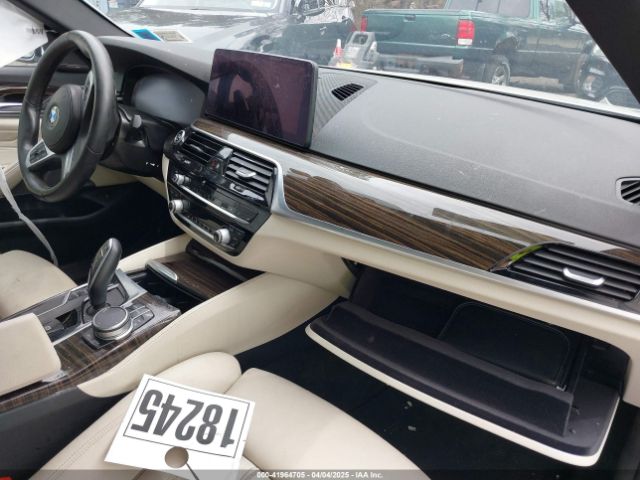 WBA53BJ09NWX51736 BMW 540 I