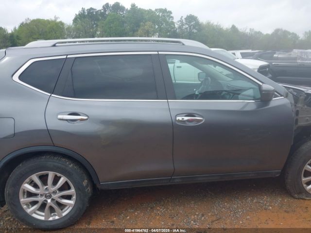5N1AT2MV6JC769501 Nissan ROGUE SV