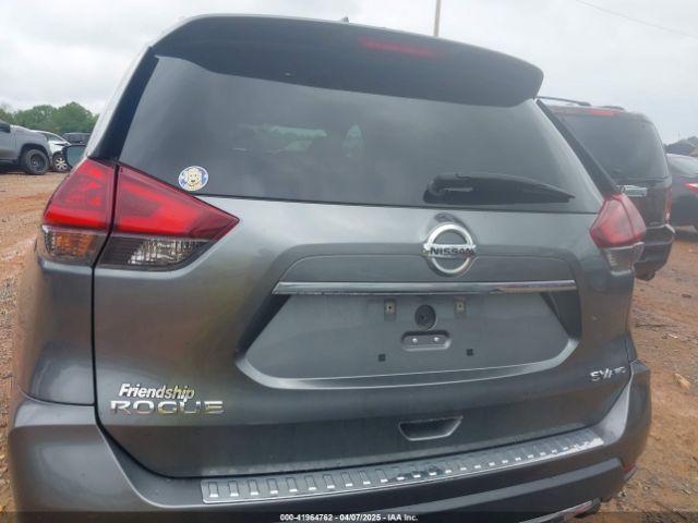 5N1AT2MV6JC769501 Nissan ROGUE SV