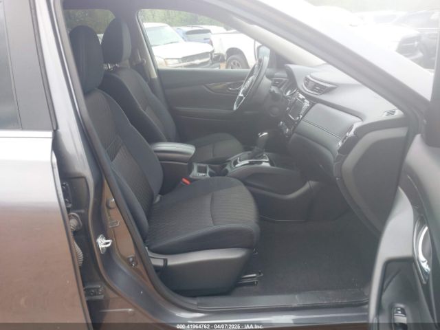 5N1AT2MV6JC769501 Nissan ROGUE SV
