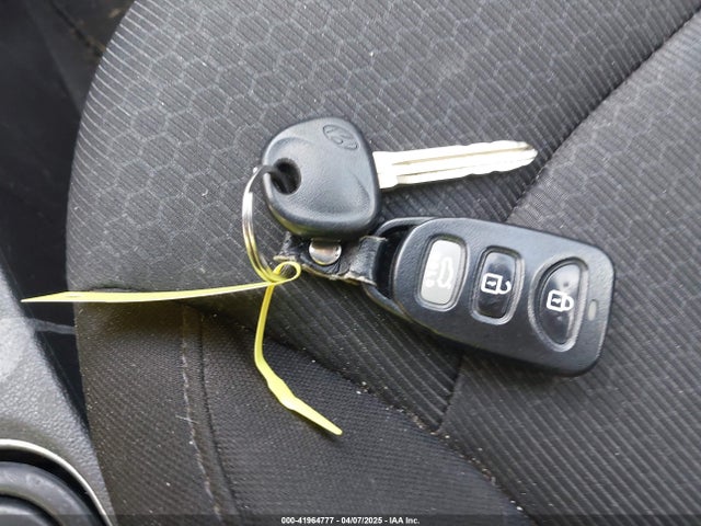 5NPD74LF9JH399905 Hyundai ELANTRA SE