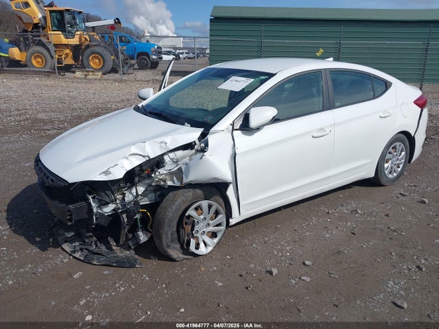 5NPD74LF9JH399905 Hyundai ELANTRA SE