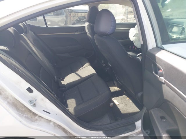 5NPD74LF9JH399905 Hyundai ELANTRA SE