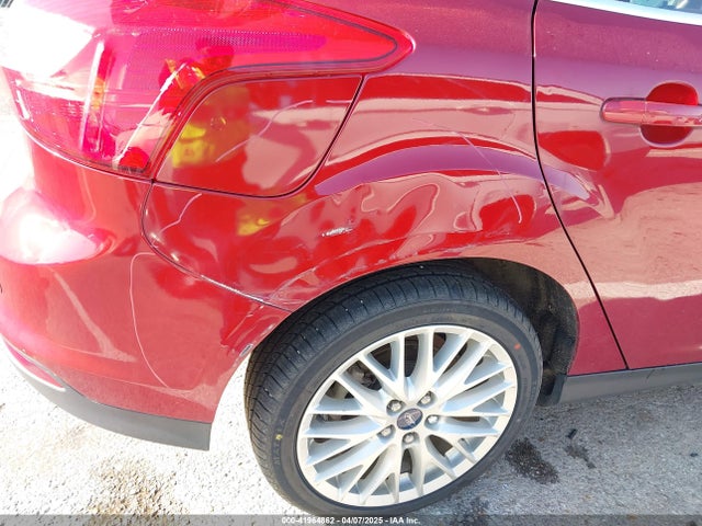 1FADP3N27EL287339 Ford Focus Titanium