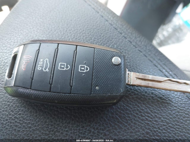 5XXGM4A7XFG368926 KIA Optima Lx