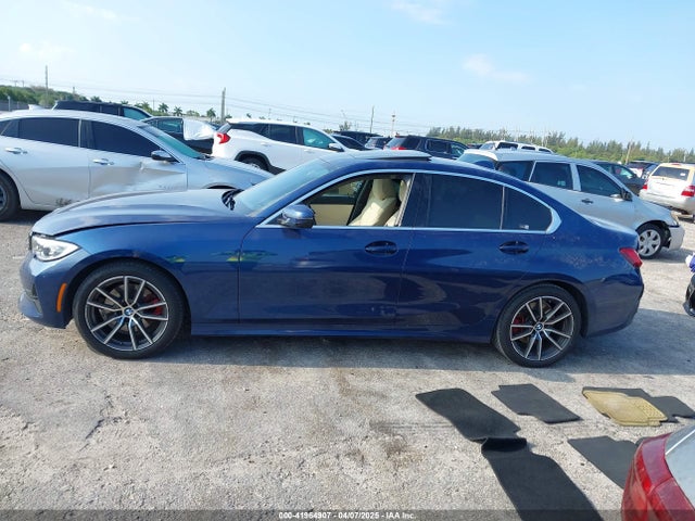 3MW5R1J00M8C11837 BMW 330I