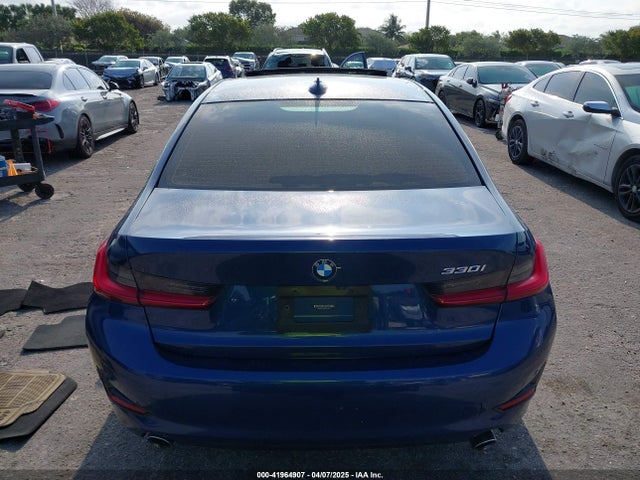 3MW5R1J00M8C11837 BMW 330I