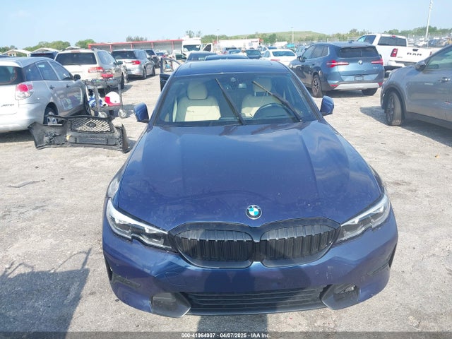 3MW5R1J00M8C11837 BMW 330I