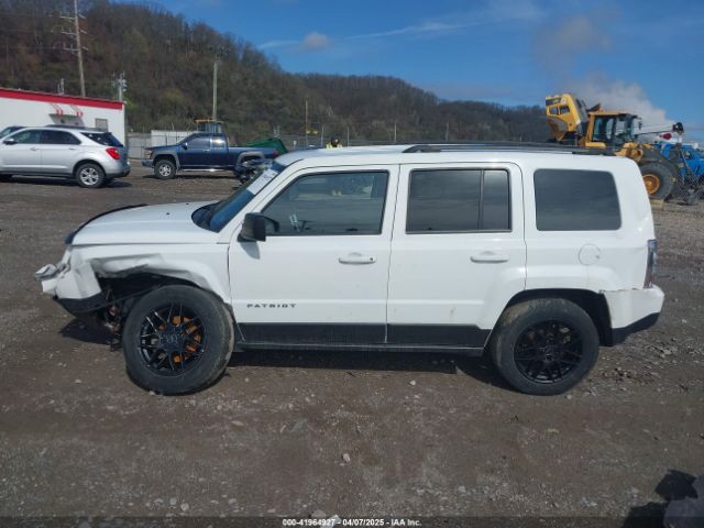 1C4NJRBB4HD138604 Jeep Patriot Sport 4x4