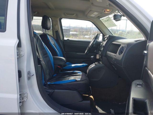 1C4NJRBB4HD138604 Jeep Patriot Sport 4x4