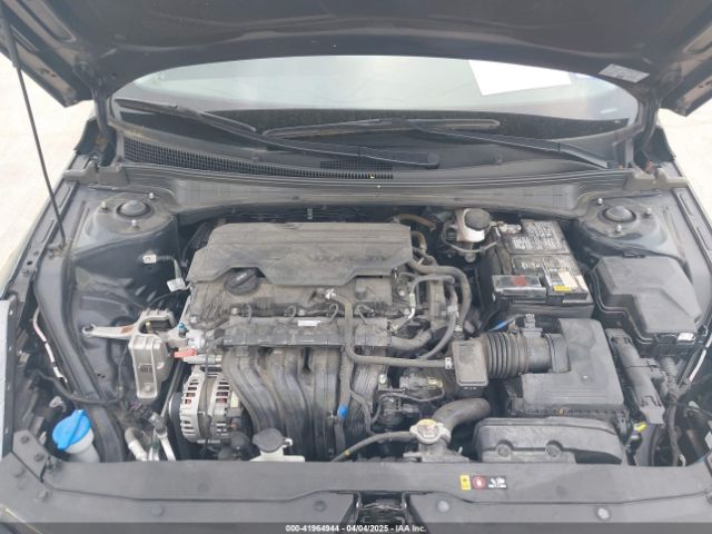 5NPLL4AG4NH053284 Hyundai ELANTRA SE